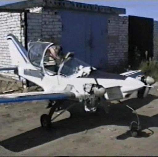 автор