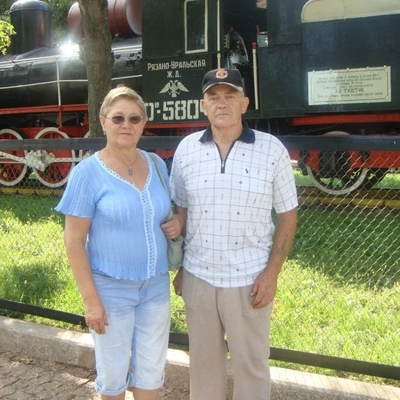 автор