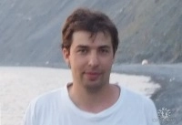 автор