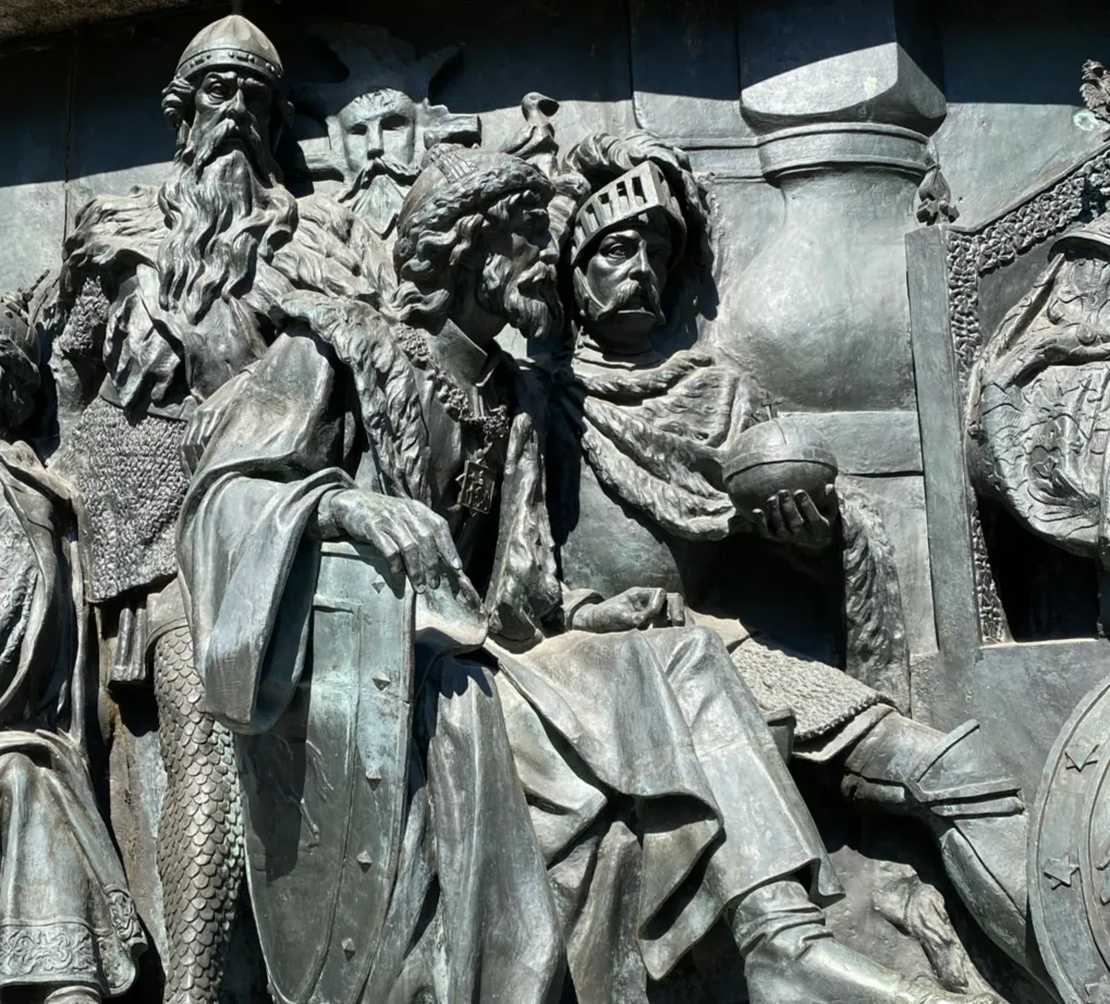 Гедемин, Ольгерд и Витовт на памятнике Тысячелетие России