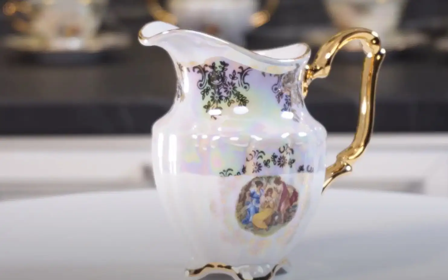 Часть сервиза «Мадонна».