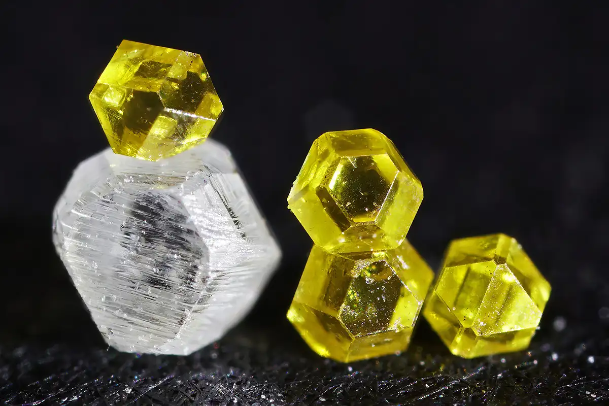 Искусственные бриллианты. 