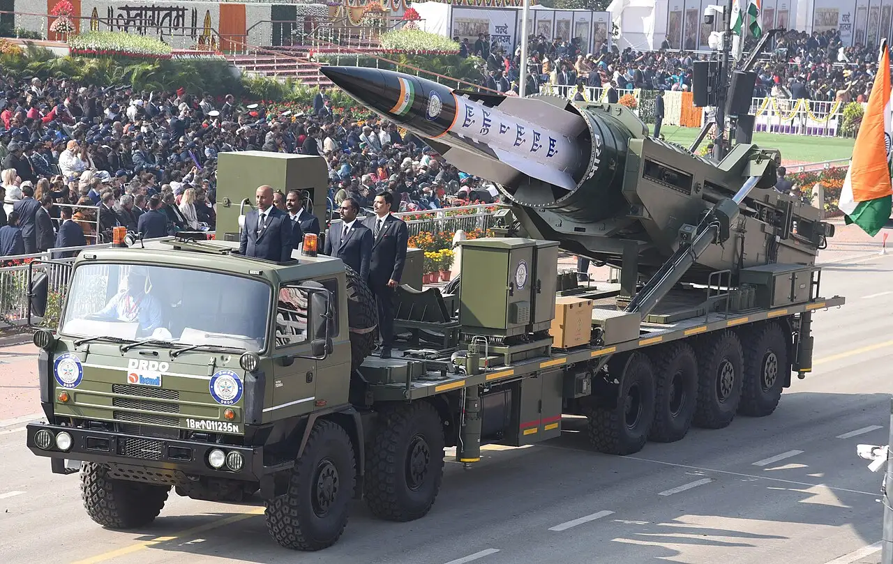 Демонстрация LR-AShM в ходе военного парада.  