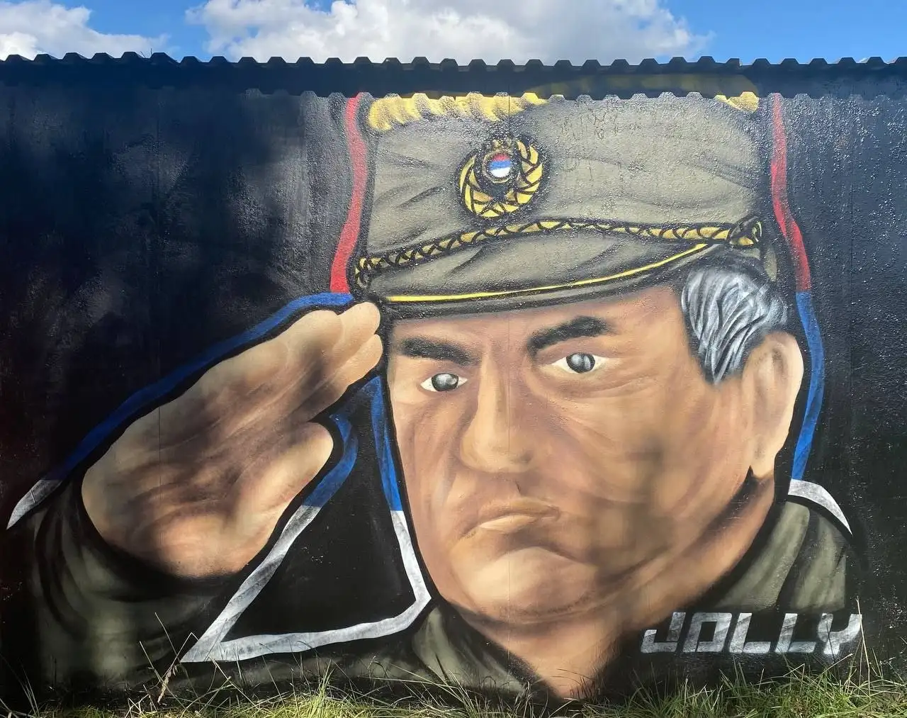 Граффити от фанатов ЦСКА в Москве