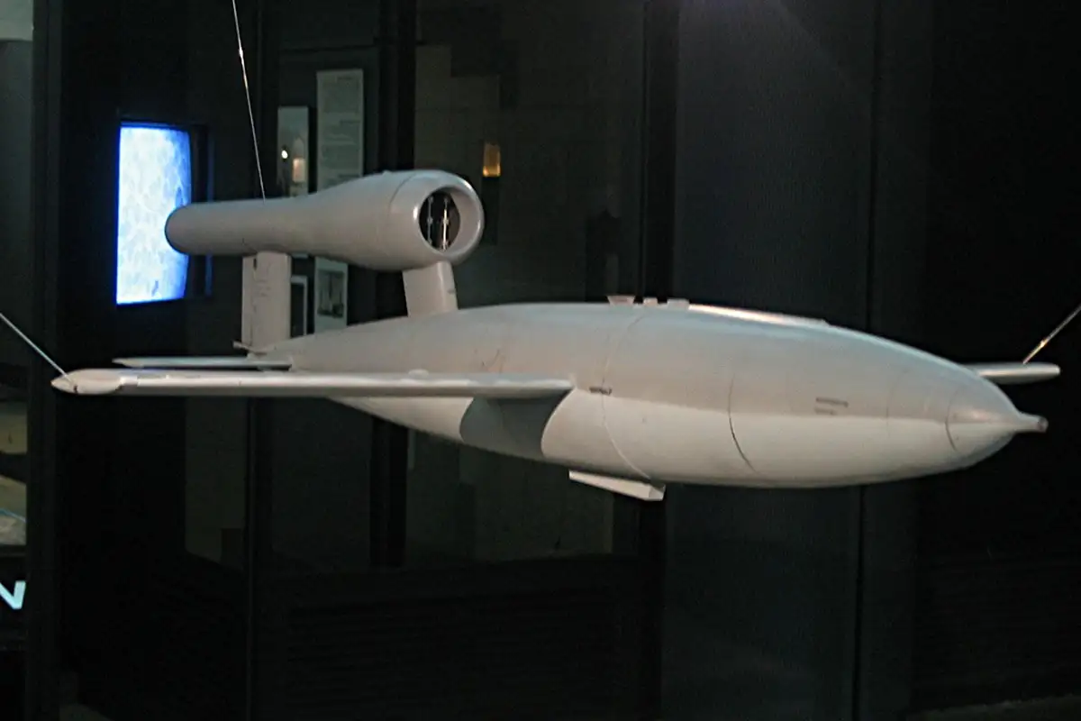 Модель крылатой ракеты ФАУ-1. 