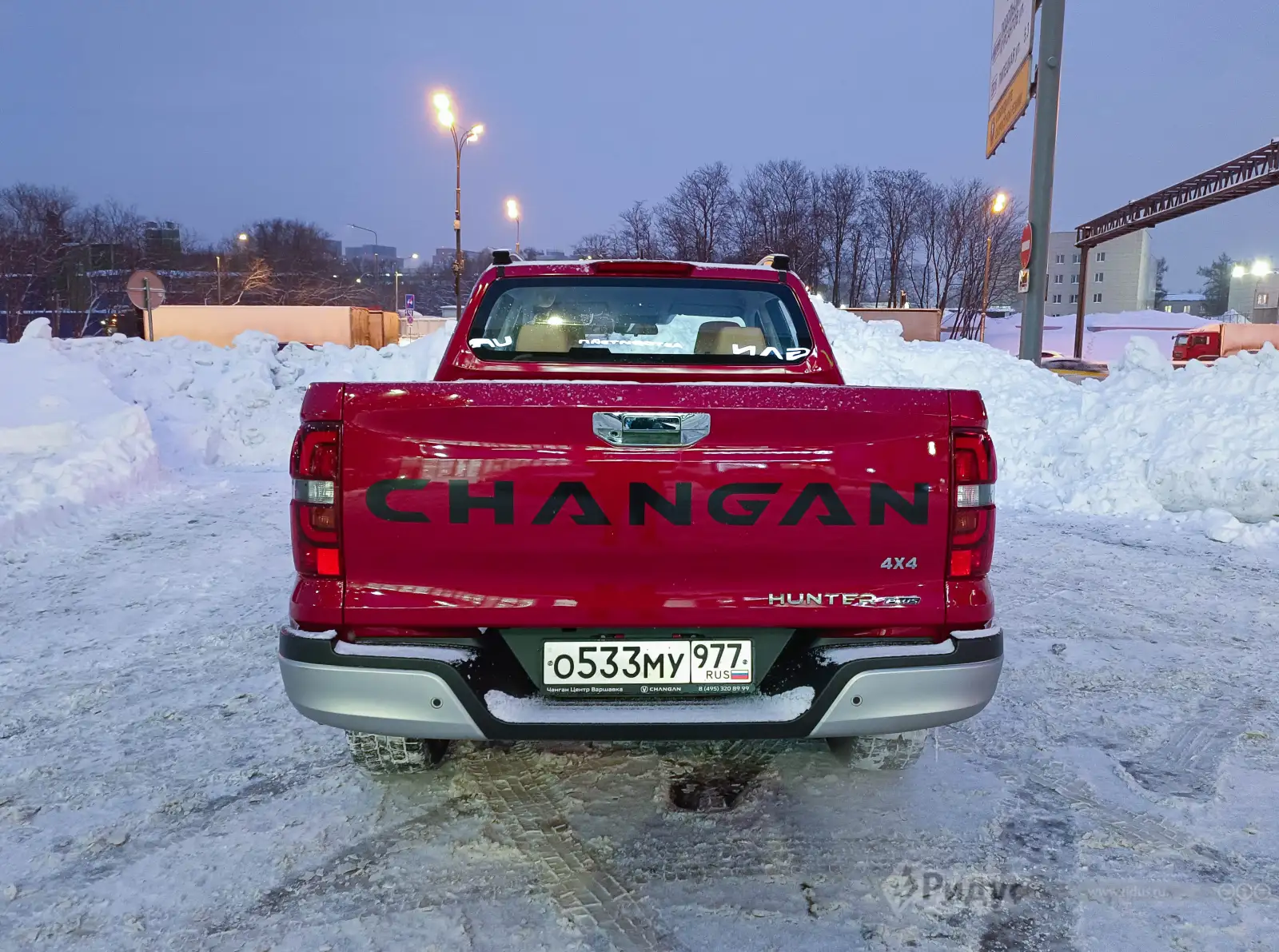 Changan Hunter Plus, вид сзади.  