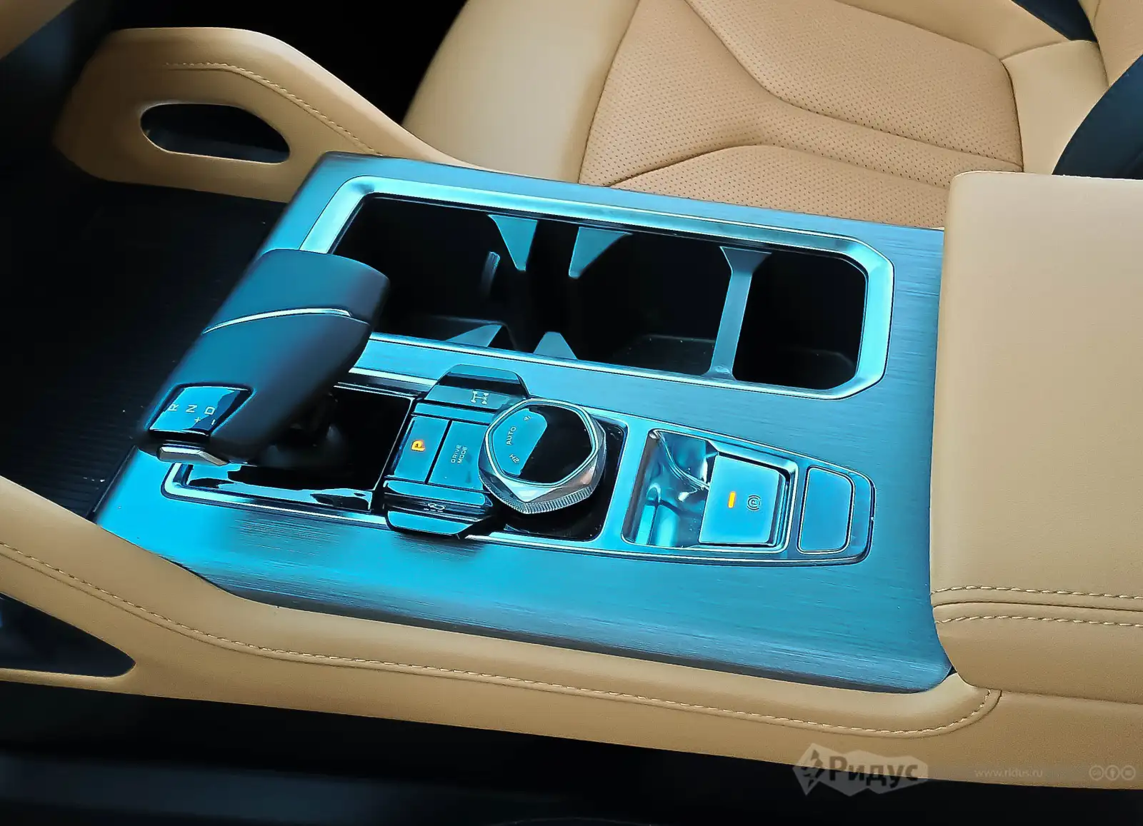 Changan Hunter Plus. 