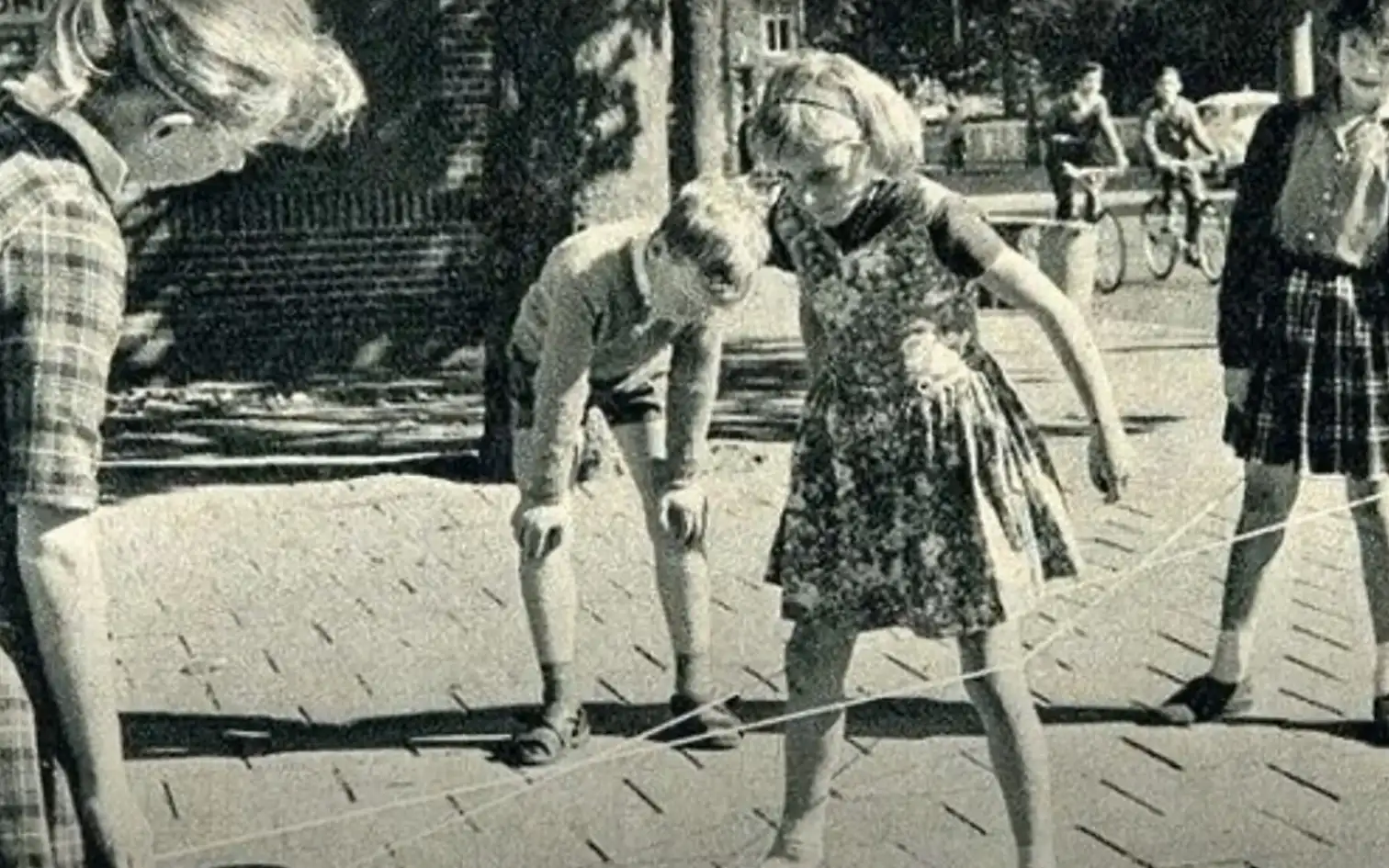 «Резиночки».