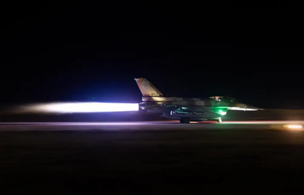 F-16 израильских ВВС. 