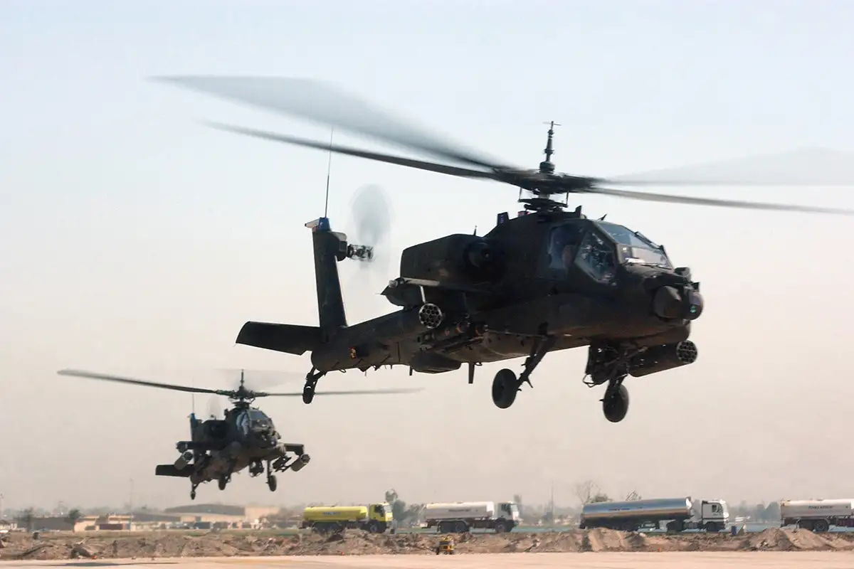 AH-64 Apache. 