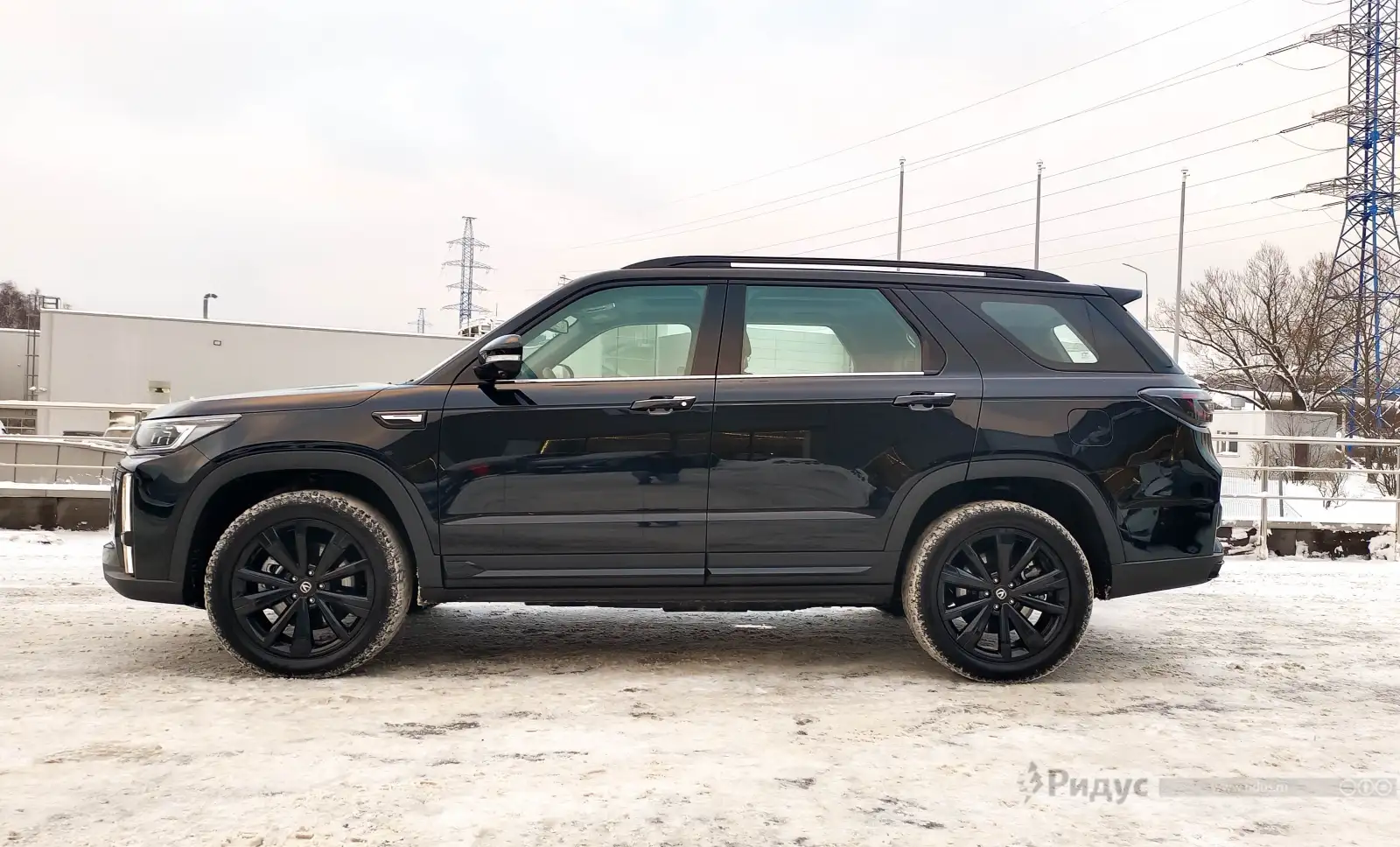 Changan CS95 NEW, вид сбоку.  