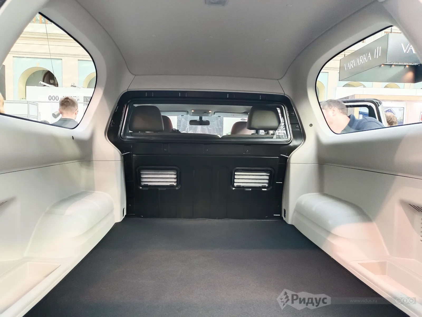 Презентация OTING Palasso, грузовой отсек.  