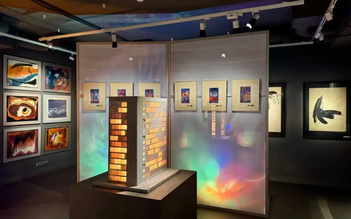 Фрагмент экспозиции выставки «Светлая оттепель».  