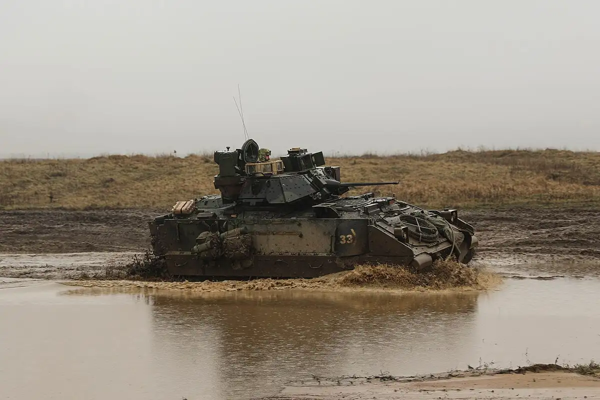 M2 Bradley. M2 Bradley.
