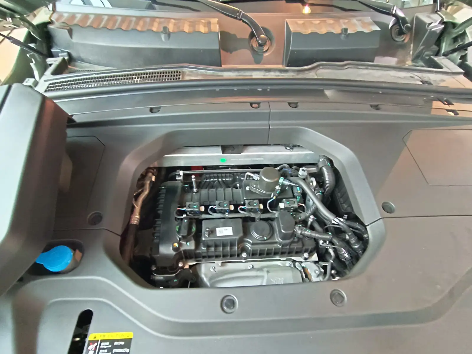 Генераторная установка для подзарядки батареи. 