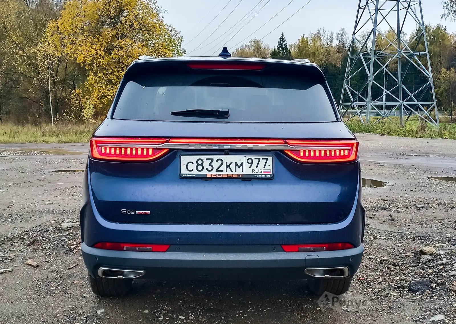 Soueast S09, вид сбоку. 