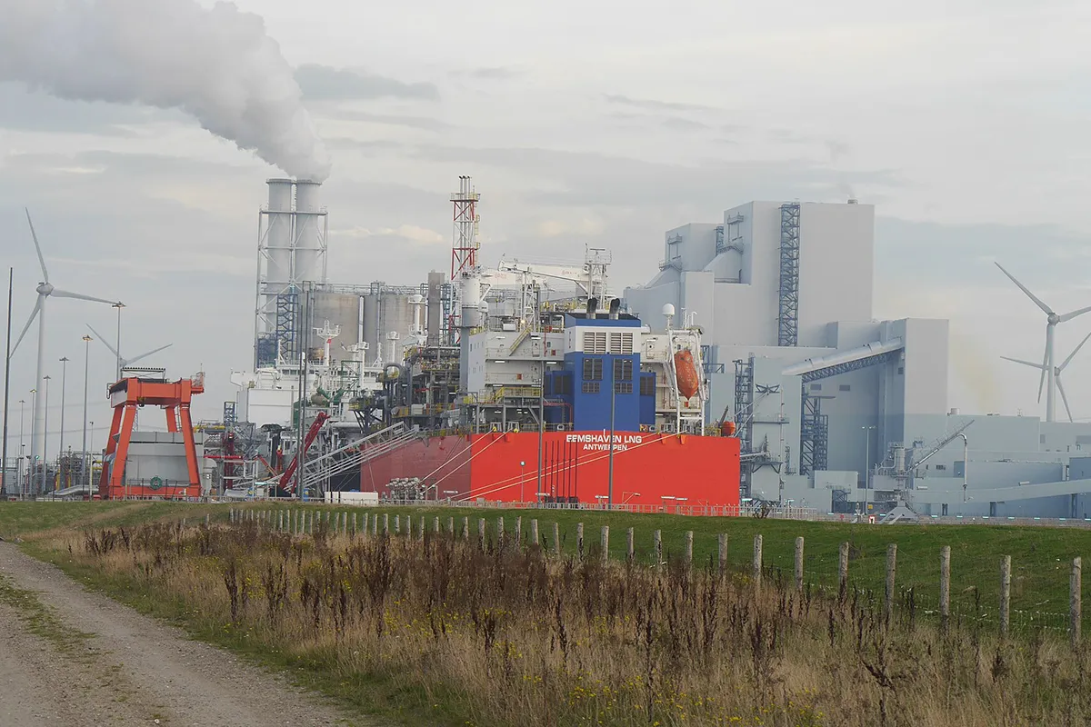 Терминал СПГ в Нидерландах