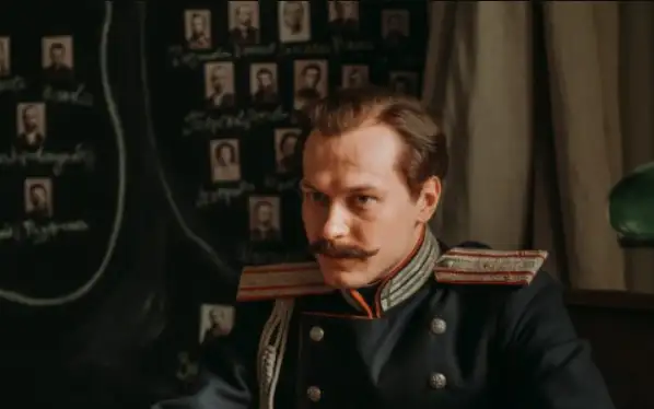 Кадр из сериала «Хроники русской революции».