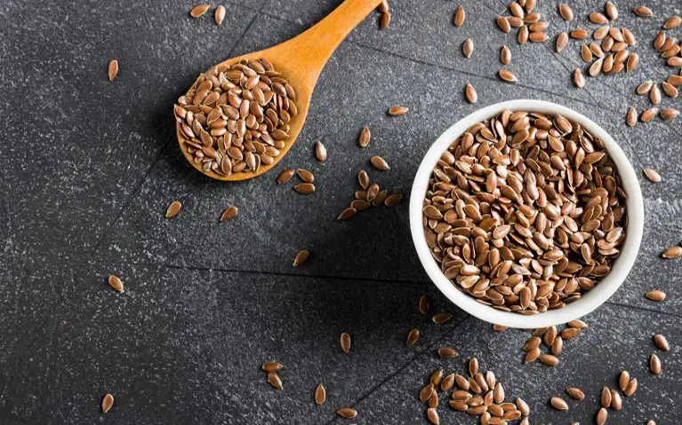 Семена льна.