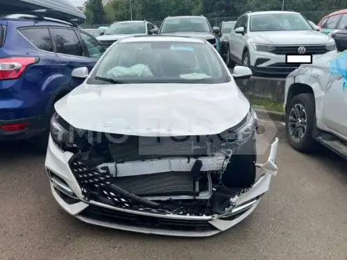 Китайский автомобиль после ДТП. 