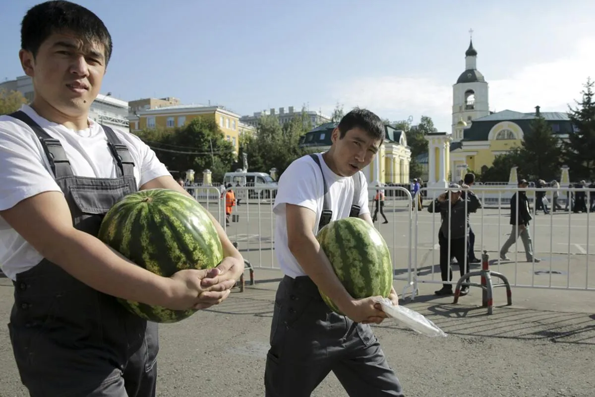 Мигранты в Москве. Мигранты в Москве.