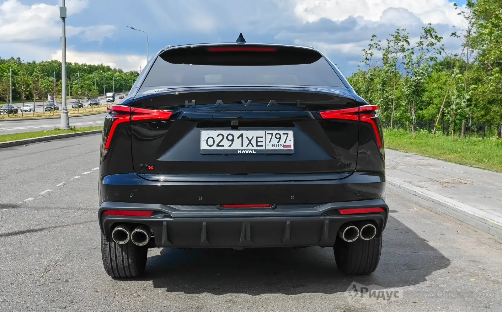 HAVAL F7х, вид сзади.  
