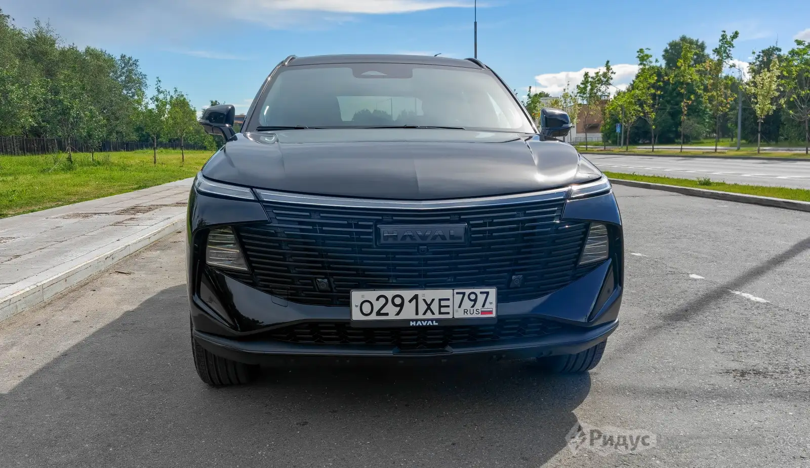 HAVAL F7х, вид спереди.  