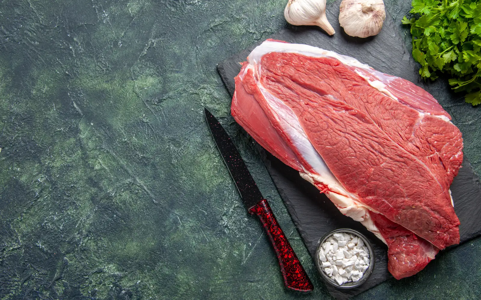 Красное мясо.