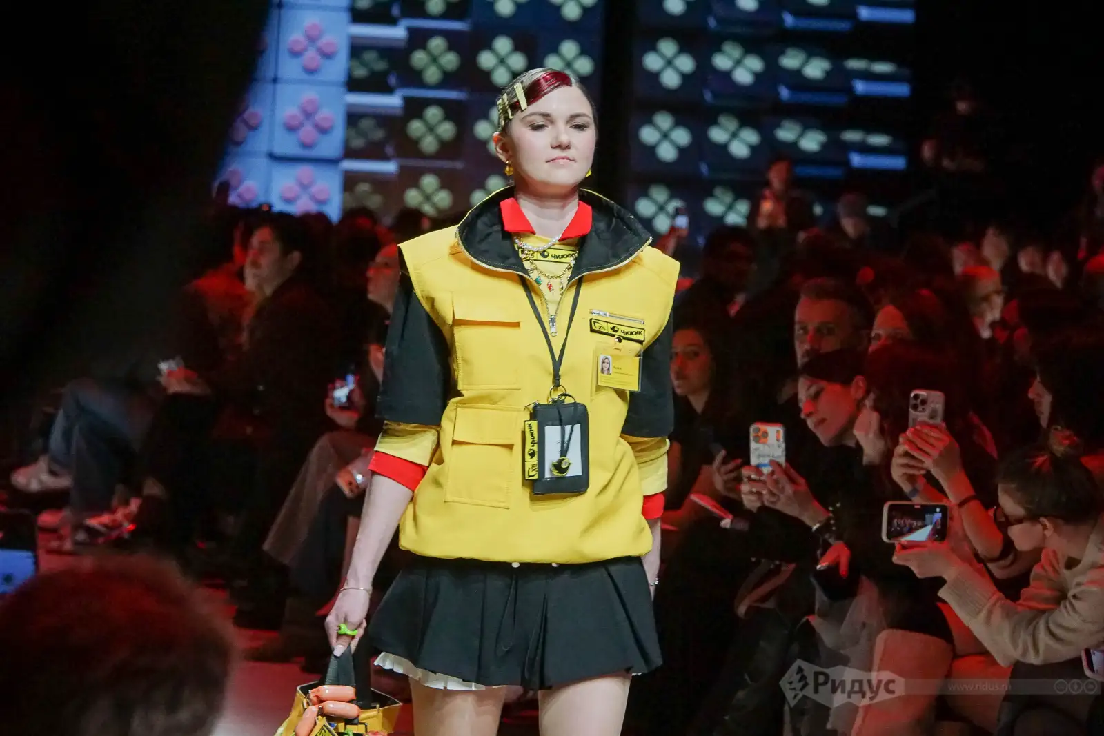 Московская неделя моды 2026, индустриальный показ.  