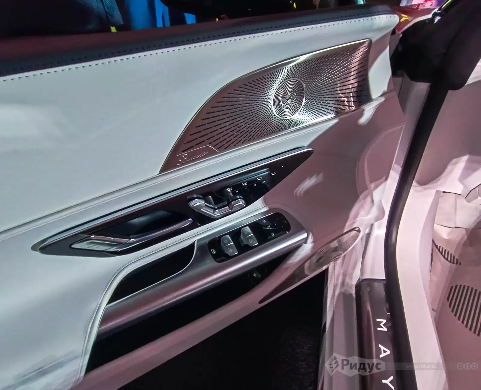 Mercedes-Maybach SL 680 Monogram. Mercedes-Maybach SL 680 Monogram.