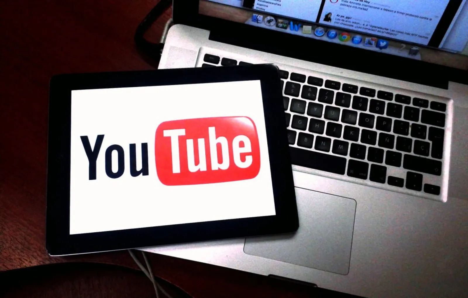 Хинштейн: российские власти не собираются блокировать YouTube