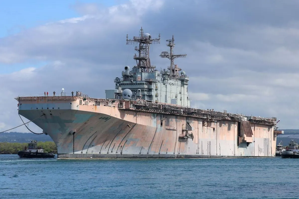 Десантный корабль USS Tarawa Десантный корабль USS Tarawa