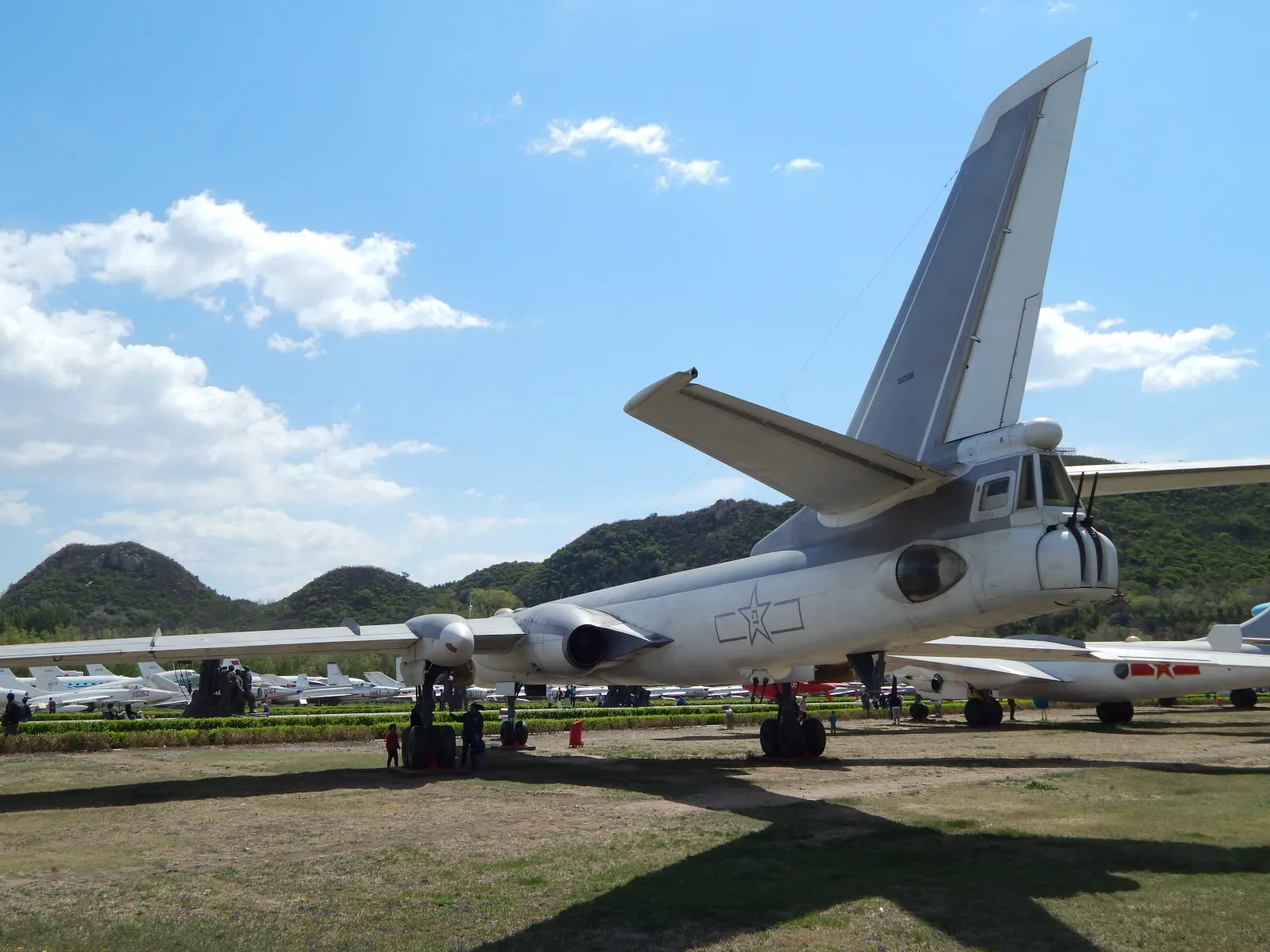 Китайский бомбардировщик Н-6. 