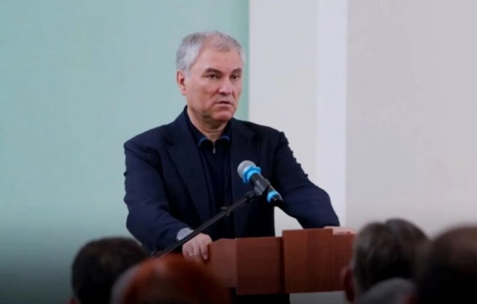 Вячеслав Володин пригрозил чиновникам уголовной статьей за грязь в Саратове