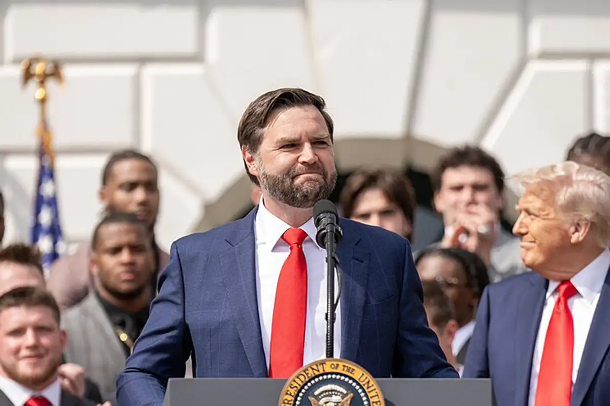 Джей Ди Вэнс