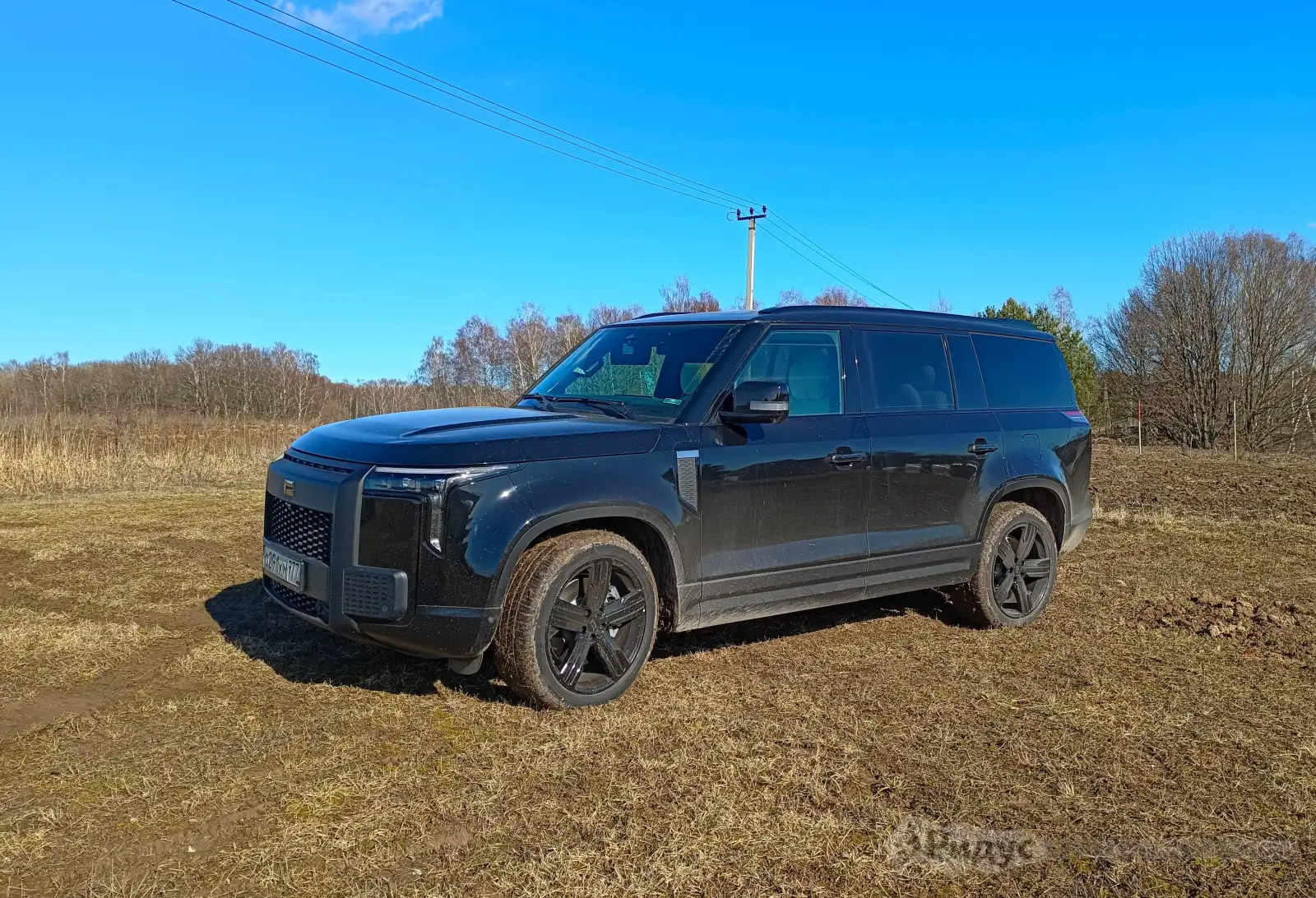 ROX 01 перед выходом на раскисшее поле. 