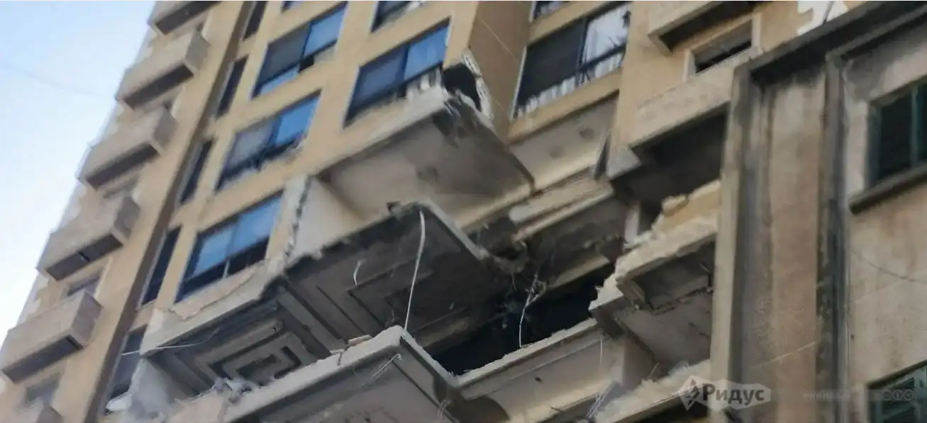 Сайда, место бомбардировки здания в черте города. 