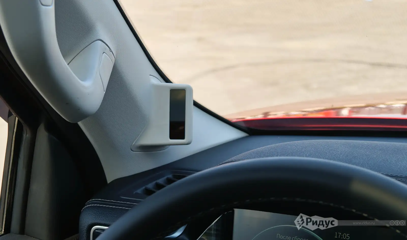 Foton Tunland V9 с бензиновым двигателем, камера системы контроля усталости водителя. 