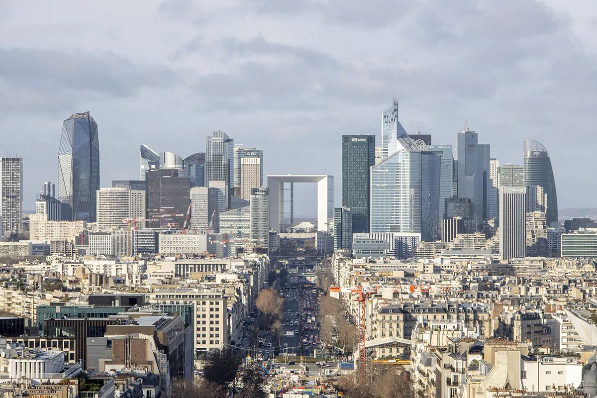 Дефанс, экономический и финансовый центр Франции