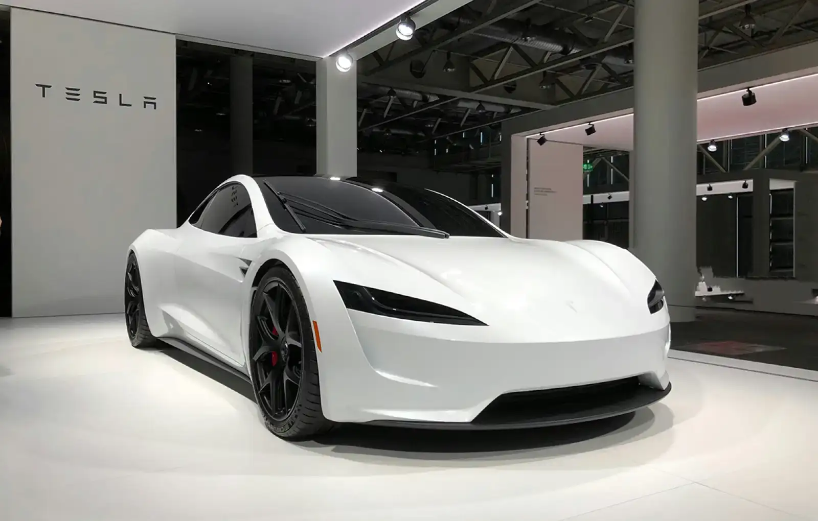 Tesla Roadster нового поколения