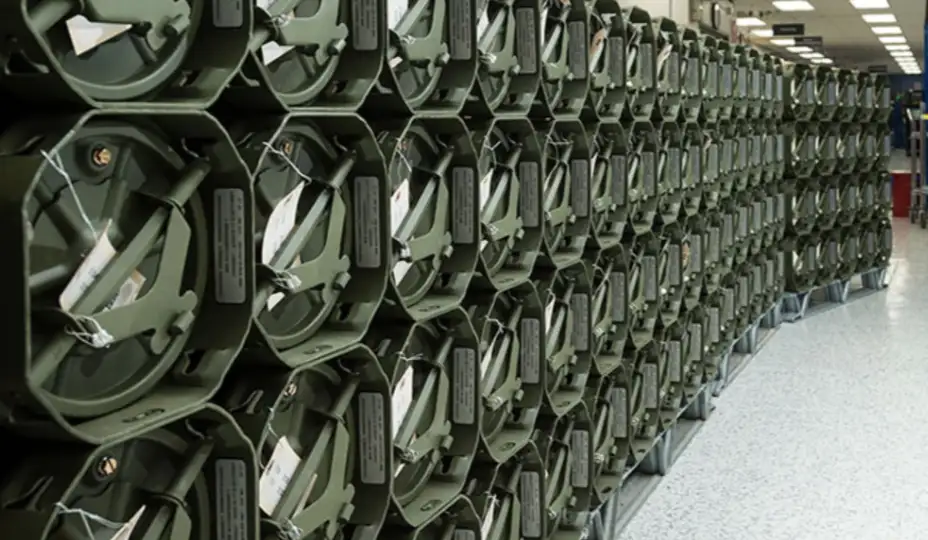 Корпуса комплекта наведения APKWS. 