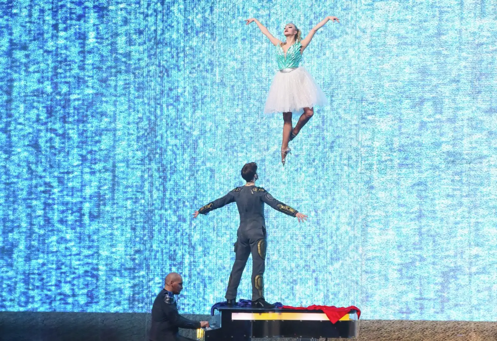 Шоу Братьев Сафроновых