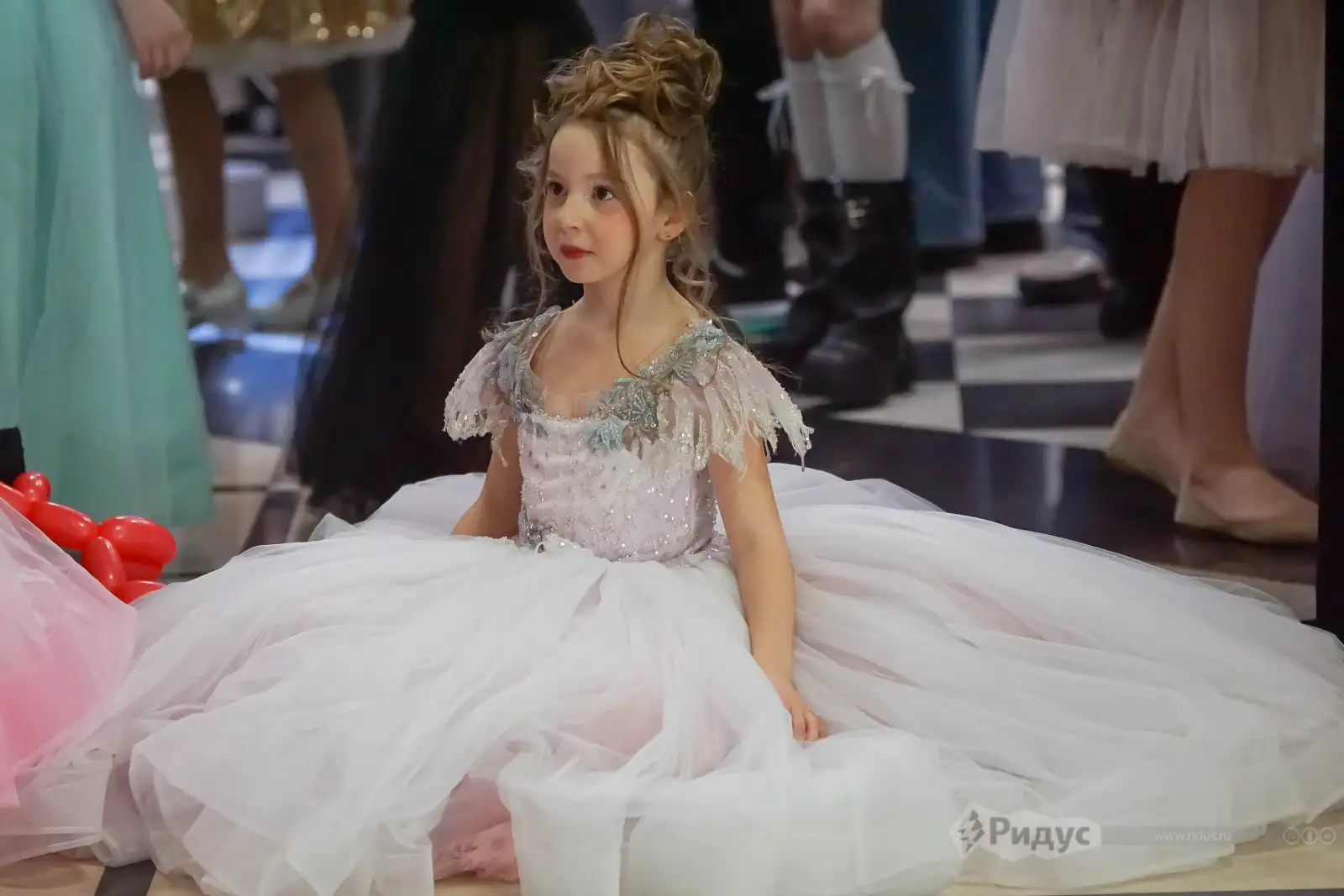 ESTET FASHION WEEK ВЕСНА - 2025. 