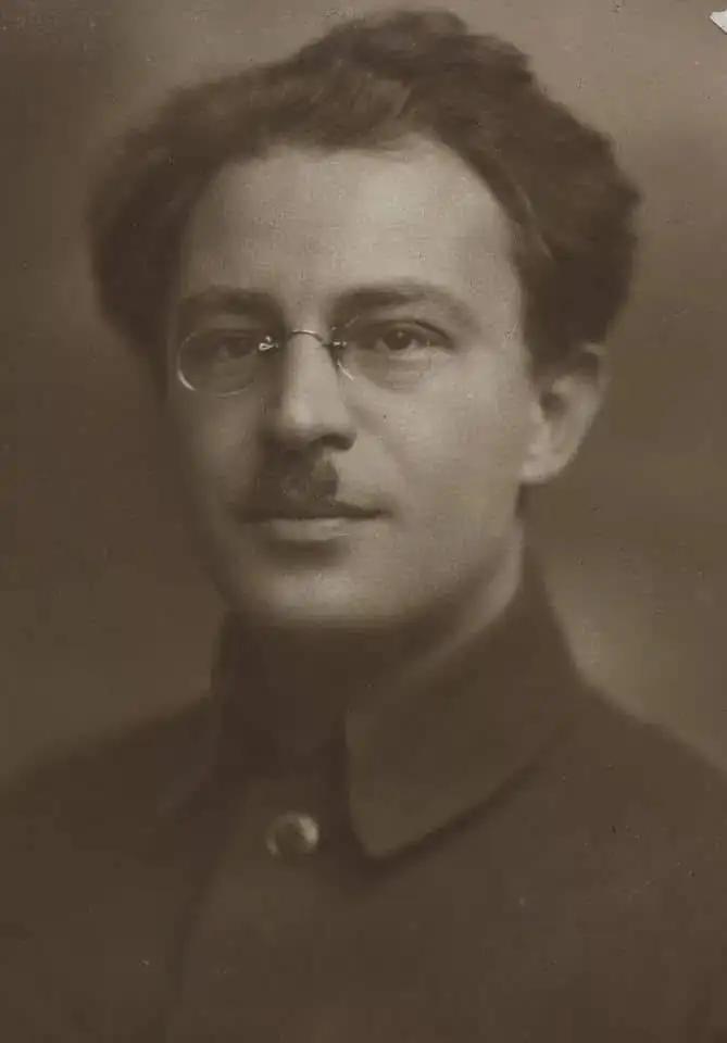 Эфраим Склянский