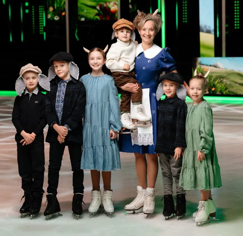 Новогодний ледовый мюзикл «Мама» Ильи Авербуха.