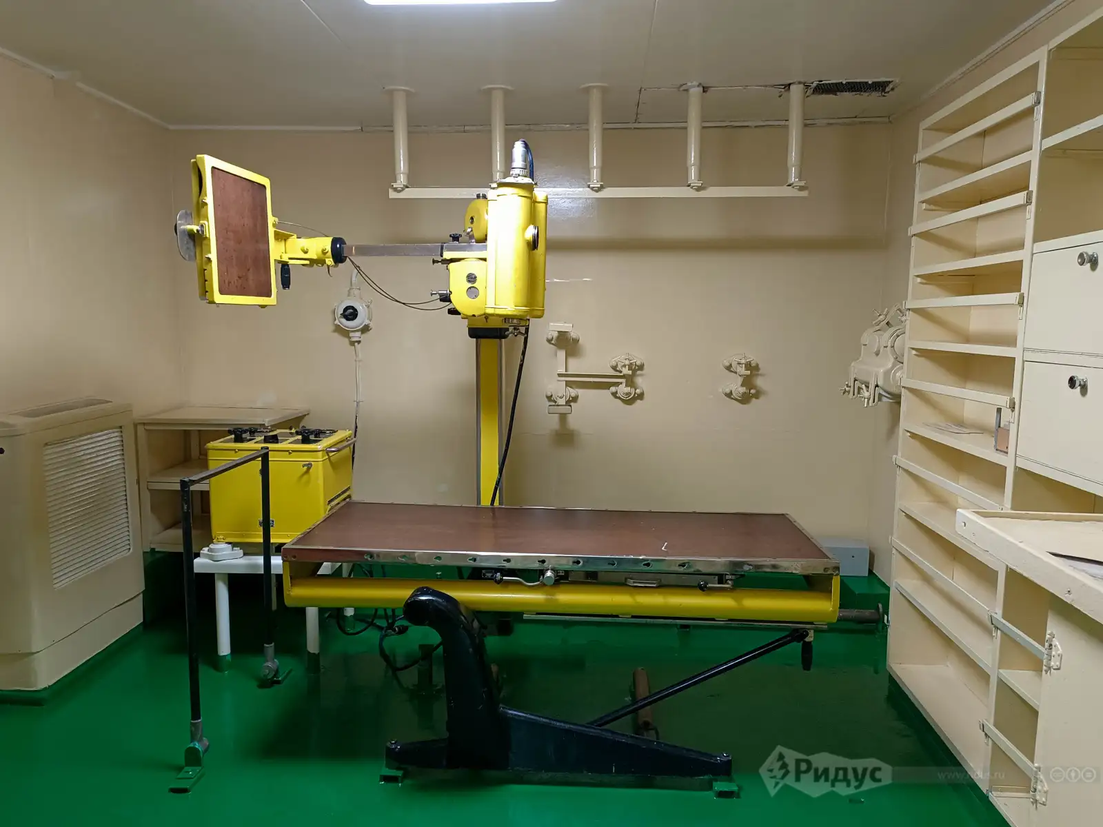 Атомный ледокол «Ленин», медсанчасть, рентгеновский кабинет.  