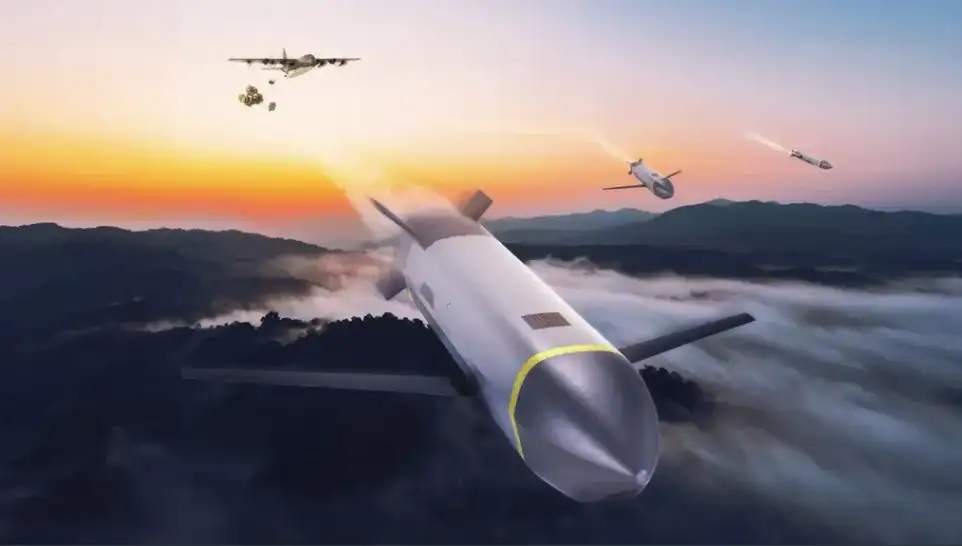 Запуск CMMT с борта военно-транспортного самолета серии C-130. 