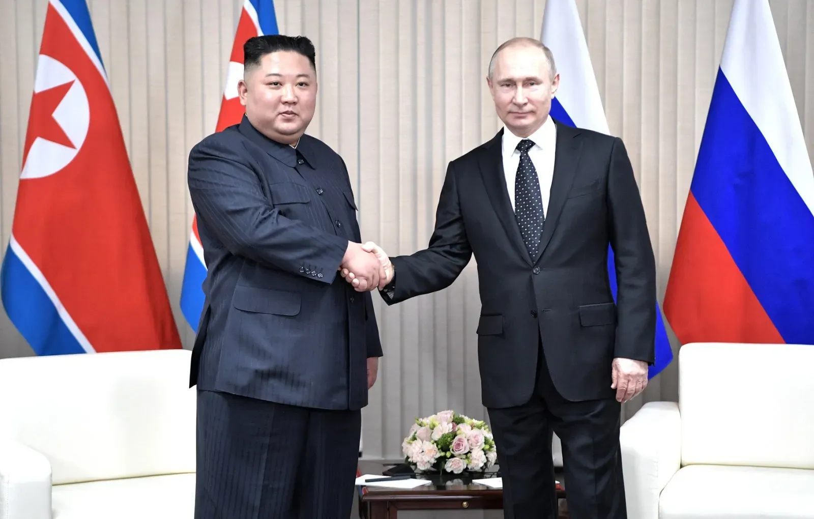 Президент России Владимир Путин и председатель Государственного совета КНДР.  