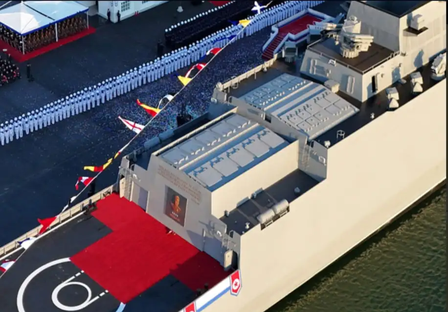 Северокорейский фрегат «Чхве Хён», кормовые ракетные ячейки.  