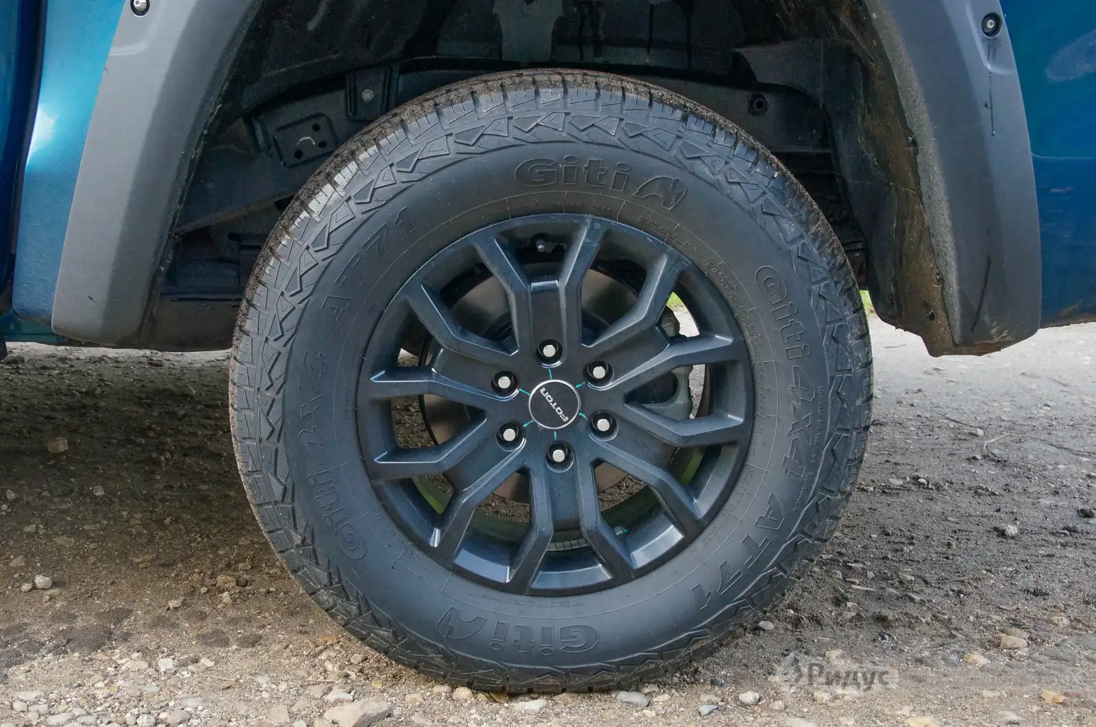 Foton Tunland V7, автомобиль обут в очень неплохую резину.  